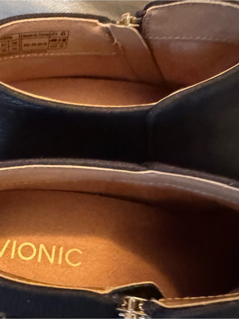 Vionic Jolene Boots - Picture 6 of 7